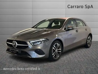 Usata Mercedes A180 Advanced 116 CV (85 kW) 2023 Grigio montagna Berlina