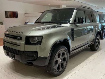 Nuova Land Rover Defender SE Dynamic 200 CV (147 kW) 2025 Pangea green SUV