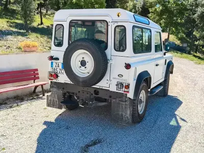 Usata Land Rover Defender 150 CV (110 kW) 2014 Bianco Station wagon