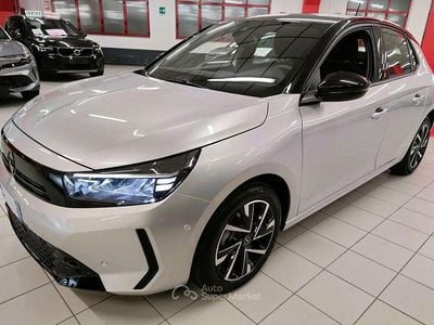 Usata Opel Corsa 101 CV (74 kW) 2025 Argento Utilitaria