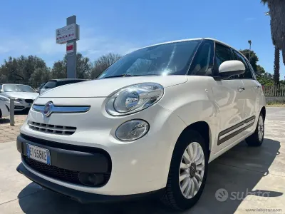 Usado Fiat 500L Living 105 CV (77 kW) 2013 Blanco Monovolumen