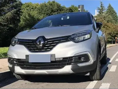 Usata Renault Captur 90 CV (66 kW) 2019 Grigio SUV