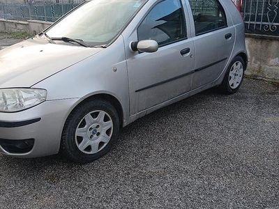Usata Fiat Punto 69 CV (50 kW) 2005 Berlina