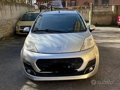 Grigio Usata 2012 Peugeot 107 Access Utilitaria | 4500 € (Buon prezzo)