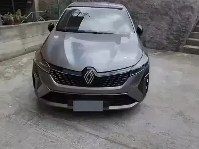 Usata Renault Clio V 90 CV (66 kW) 2024 Grigio Berlina