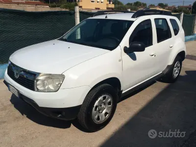 Usata Dacia Duster 105 CV (77 kW) 2011 Bianco SUV