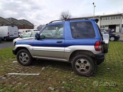 Usata Mitsubishi Pajero 2000 Blu SUV