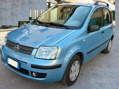 Usata Fiat Panda 69 CV (50 kW) 2005 Blu Utilitaria