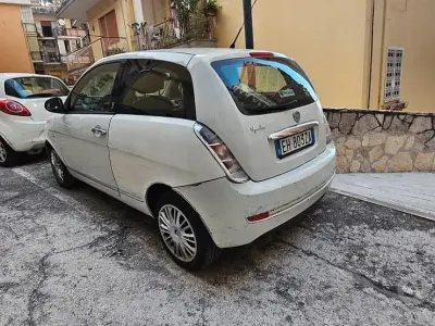 Usata Lancia Ypsilon