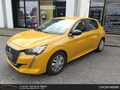 Begagnad Peugeot 208 Active 75 HK (55 kW) 2023 Gul Halvkombi