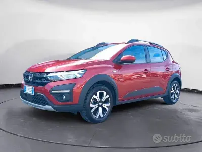 Usata Dacia Sandero Comfort 91 CV (66 kW) 2021 Rosso Berlina