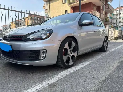 Usata VW Golf VI GTI 265 CV (194 kW) 2010 Grigio Utilitaria