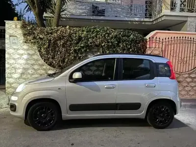 Usata Fiat Panda 69 CV (50 kW) 2019 Grigio Utilitaria