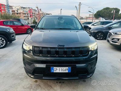 Käytetty Jeep Compass Night Eagle 131 HP (96 kW) 2023 Harmaa Katumaasturi