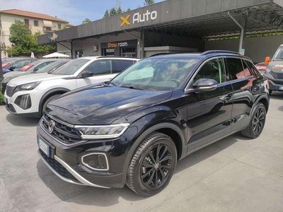 Usata VW T-Roc Style 110 CV (80 kW) 2024 Nero SUV