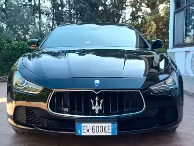 Usata Maserati Ghibli 250 CV (183 kW) 2014 Nero Berlina