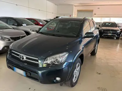 Second-hand Toyota RAV4 Sol 177 CP (130 kW) 2006 Negru SUV