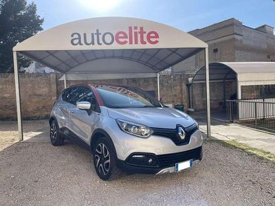 Usata Renault Captur 90 CV (66 kW) 2017 Argento SUV