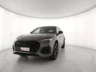 Usata Audi Q5 Sportback Ambiente 265 CV (194 kW) 2024 Grigio daytona perlato SUV