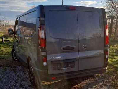 Usata Opel Vivaro 121 CV (88 kW) 2017 Grigio Monovolume