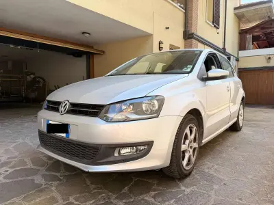 Usata VW Polo Comfortline 75 CV (55 kW) 2011 Argento Utilitaria