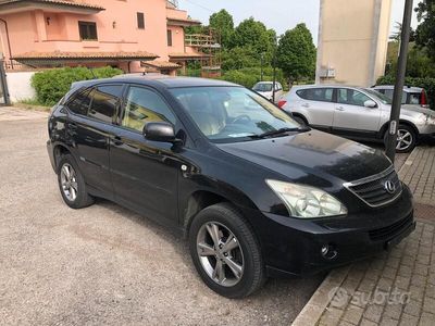 Lexus RX400h