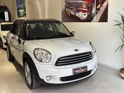 Usata Mini Cooper D 111 CV (81 kW) 2014 Bianco Utilitaria
