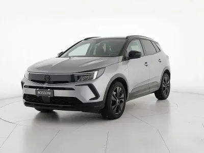 Usata Opel Grandland X GS Line 131 CV (96 kW) 2022 Arancione SUV