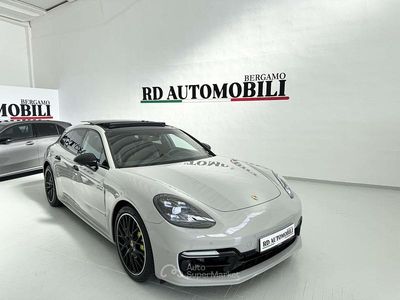 Usata Porsche Panamera Sport Turismo 460 CV (338 kW) 2025 Grigio gesso Berlina
