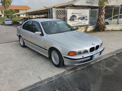 BMW 528