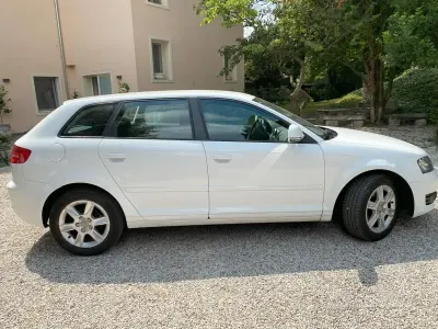 Usata Audi A3 Sportback 125 CV (91 kW) 2009 Bianco Utilitaria