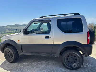Usata Suzuki Jimny 85 CV (62 kW) 2007 SUV