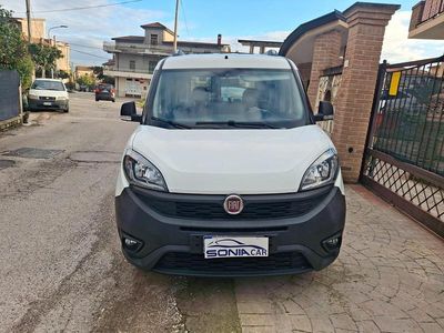 Usata Fiat Doblò 95 CV (69 kW) 2019 Bianco Monovolume