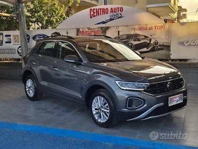 Occasion VW T-Roc Life 150 PK (110 kW) 2022 Grijs SUV