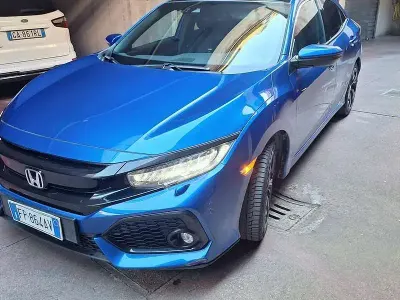 Usata Honda Civic Executive 120 CV (88 kW) 2019 Berlina
