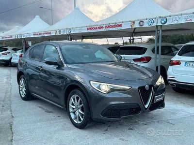 Usata Alfa Romeo Stelvio Executive 210 CV (154 kW) 2019 Grigio SUV