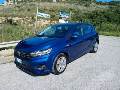 Usata Dacia Sandero 101 CV (74 kW) 2021 Blu Berlina