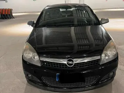 Usata Opel Astra GTC 101 CV (74 kW) 2007 Coupé