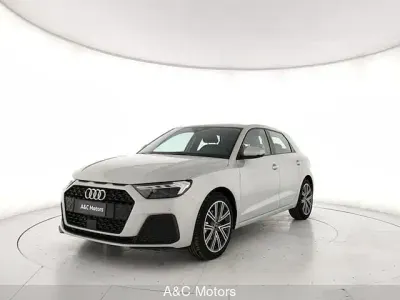 Usata Audi A1 Sportback Business 116 CV (85 kW) 2025 Argento rugiada metallizzato Utilitaria