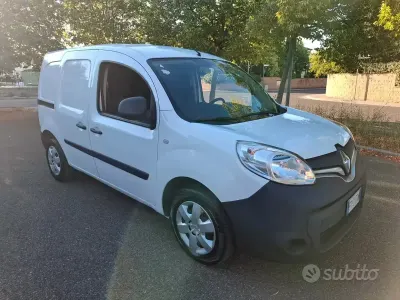 Usata Renault Kangoo 90 CV (66 kW) 2019 Bianco Monovolume