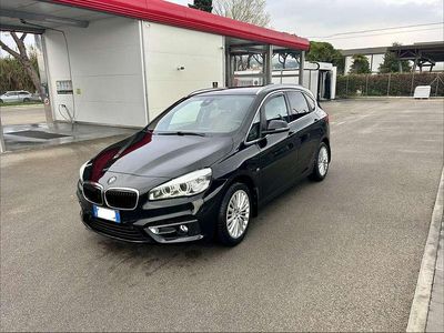 Usata BMW 218 Active Tourer Luxury Line 150 CV (110 kW) 2016 Nero Monovolume