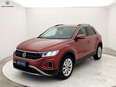 Usata VW T-Roc Life 149 CV (109 kW) 2022 Rosso SUV