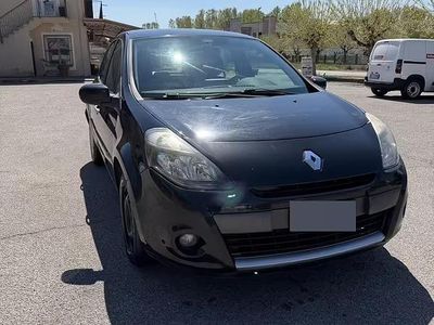 Usata Renault Clio II 85 CV (62 kW) 2010 Nero Berlina