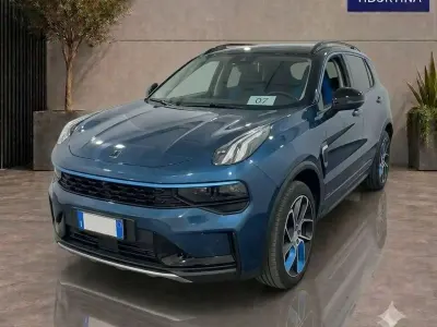 Usata Lynk & Co 01