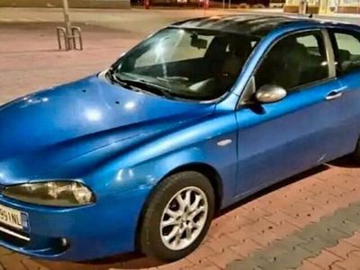 Usata Alfa Romeo 147 105 CV (77 kW) 2007 Blu Utilitaria