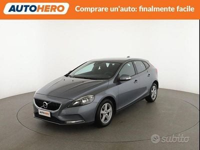 Occasion Volvo V40 Kinetic 119 ch (87 kW) 2017 Gris Berline
