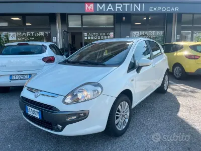 Usata Fiat Punto Evo Dynamic 70 CV (51 kW) 2011 Bianco Utilitaria