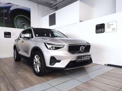 Usata Volvo XC40 Core 129 CV (94 kW) 2022 Argento SUV