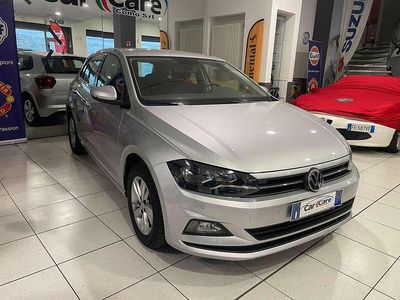 Usata VW Polo Comfortline 75 CV (55 kW) 2018 Argento Utilitaria