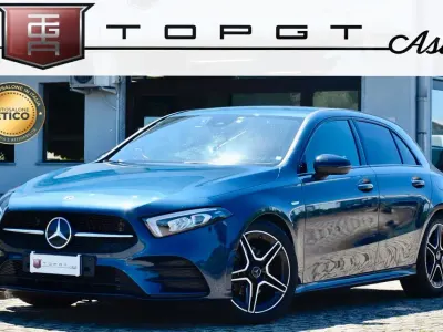 Usata Mercedes 180 AMG line 115 CV (84 kW) 2021 Blu Berlina
